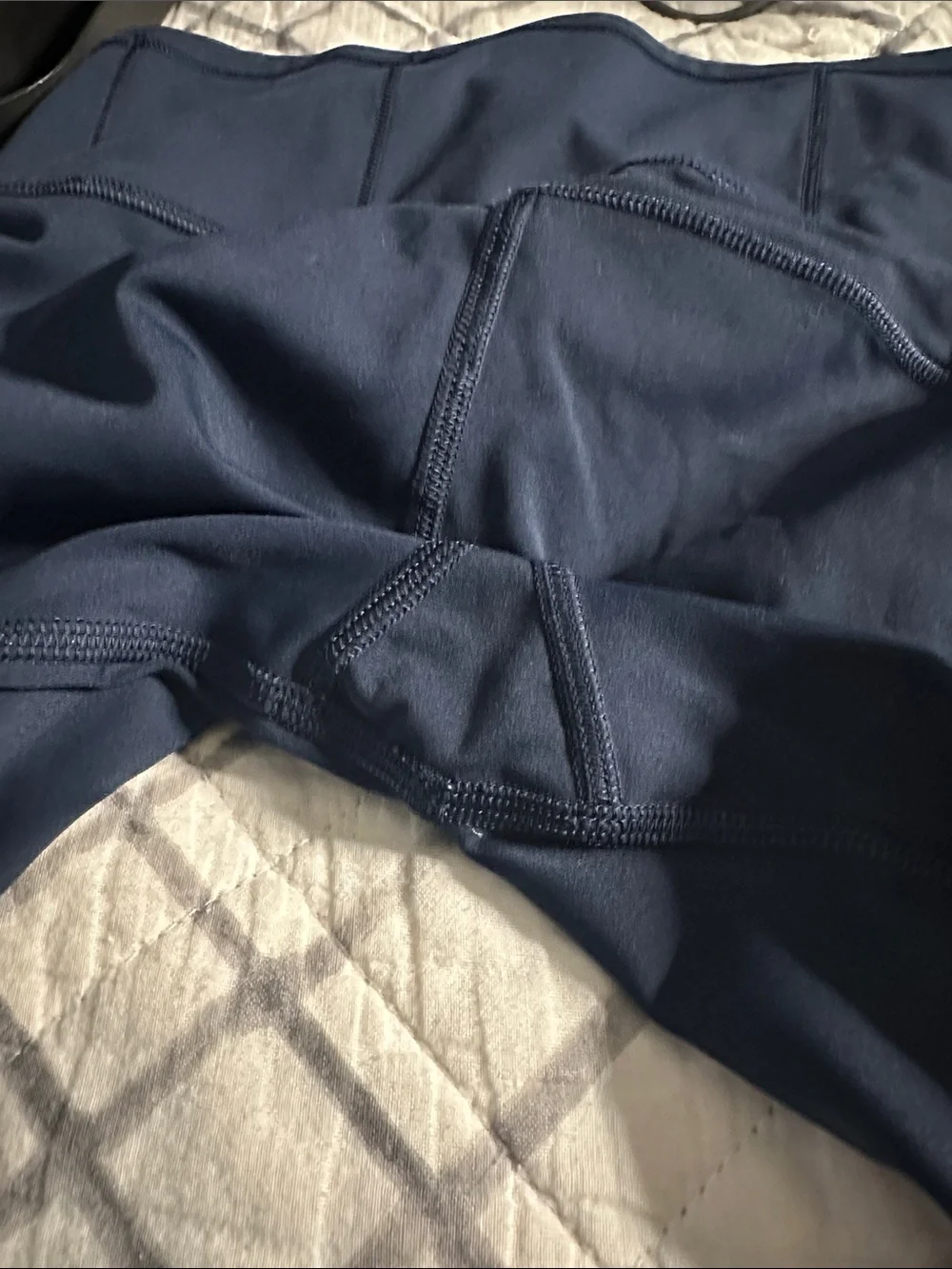 lululemon Navy High-Waist Performance Leggings, side pockets size 4